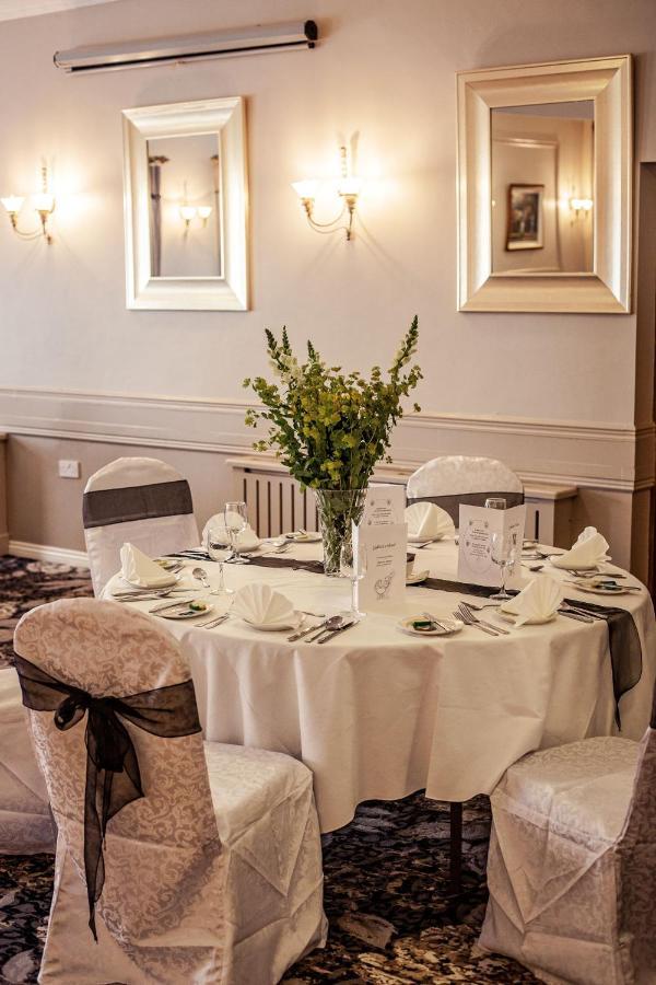 Gullane'S Hotel Ballinasloe Exteriör bild