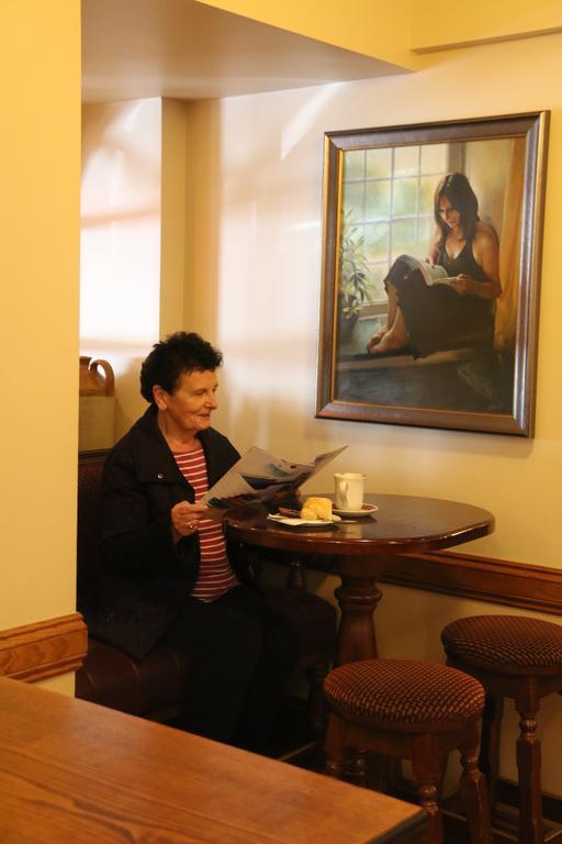 Gullane'S Hotel Ballinasloe Exteriör bild